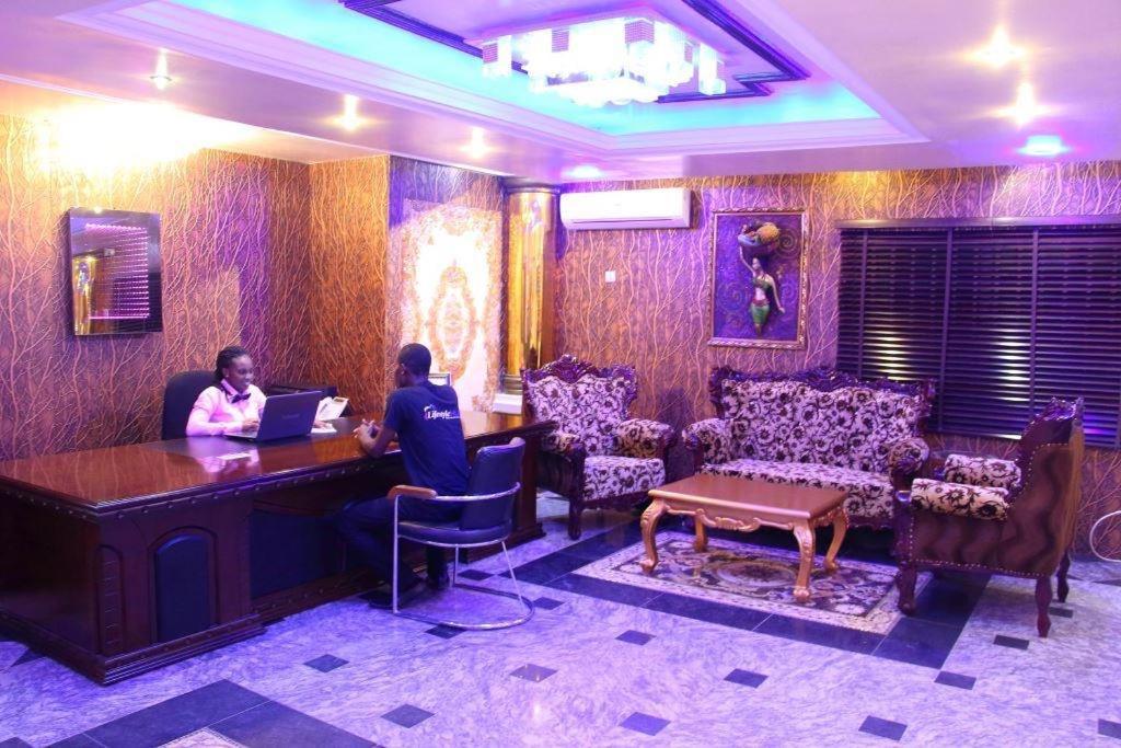 E-Suites Hotel, Abuja Eksteriør billede